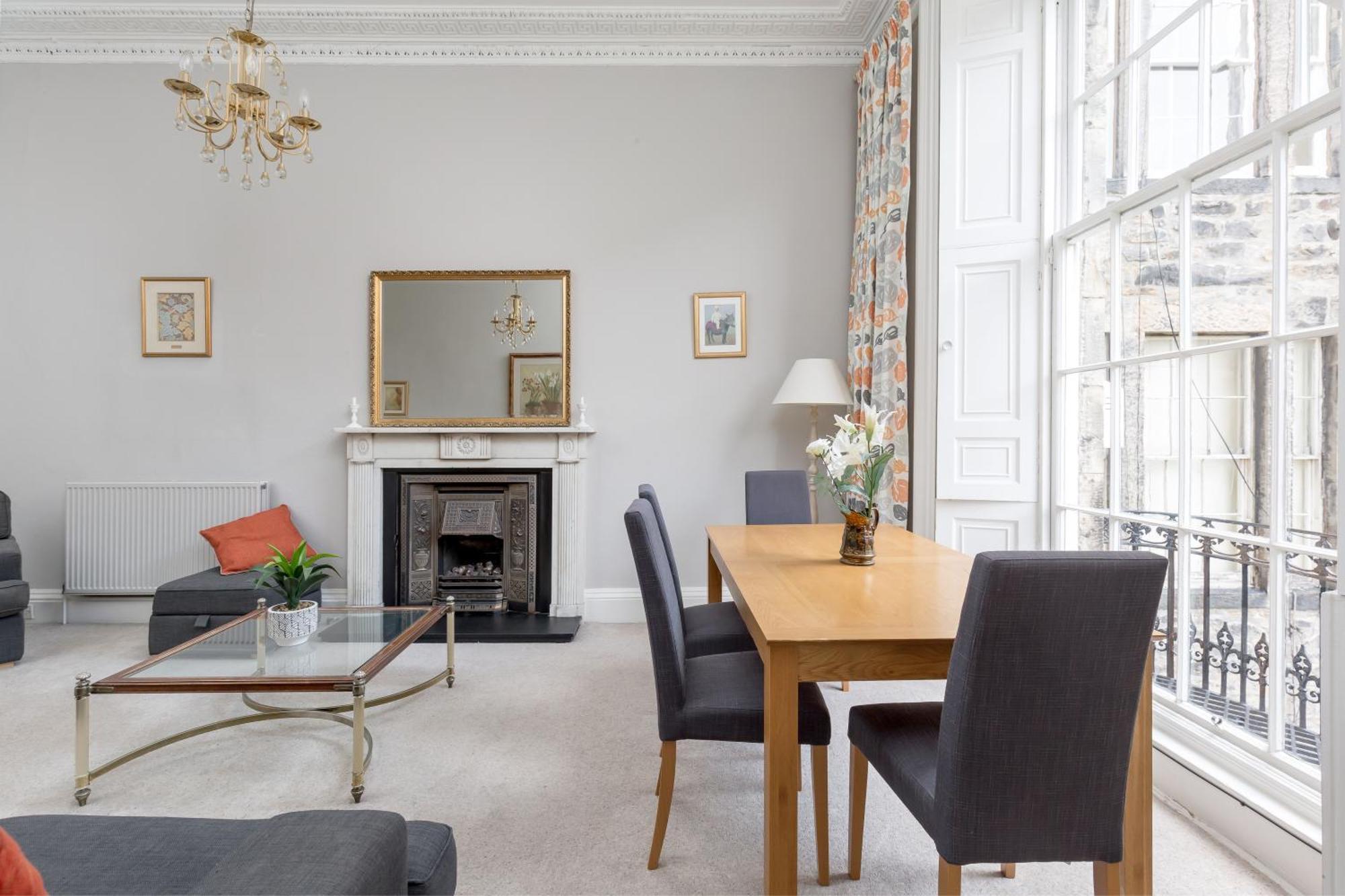 Light And Spacious 2 Bedroom Flat In Heart Of Edinburgh Edimburgo Exterior foto