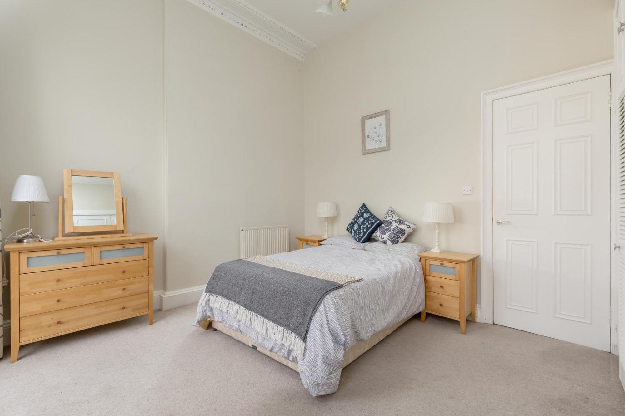 Light And Spacious 2 Bedroom Flat In Heart Of Edinburgh Edimburgo Exterior foto